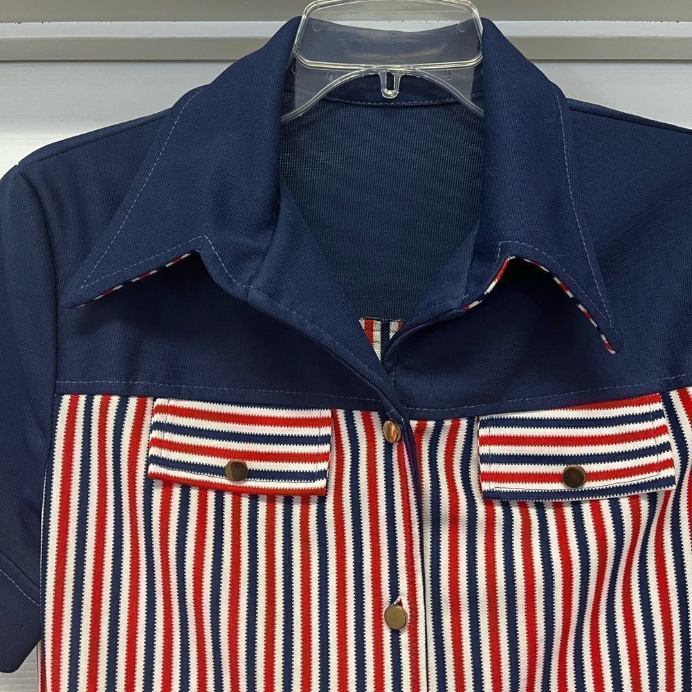 Vintage 1960’s Red White & Blue Stripe Polyester Button Down Shirt sz M - Picture 4 of 6